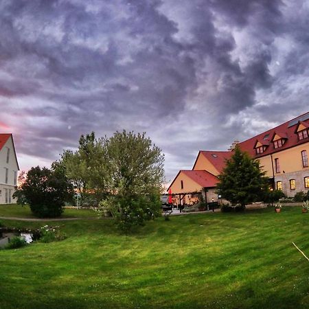 Hotel Und Restaurant Rittergut Kreipitzsch ناومبورغ المظهر الخارجي الصورة
