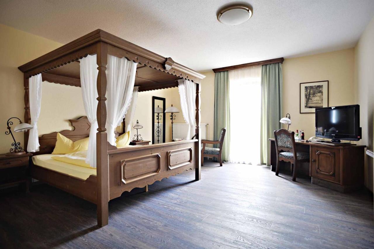 Hotel Und Restaurant Rittergut Kreipitzsch ناومبورغ المظهر الخارجي الصورة
