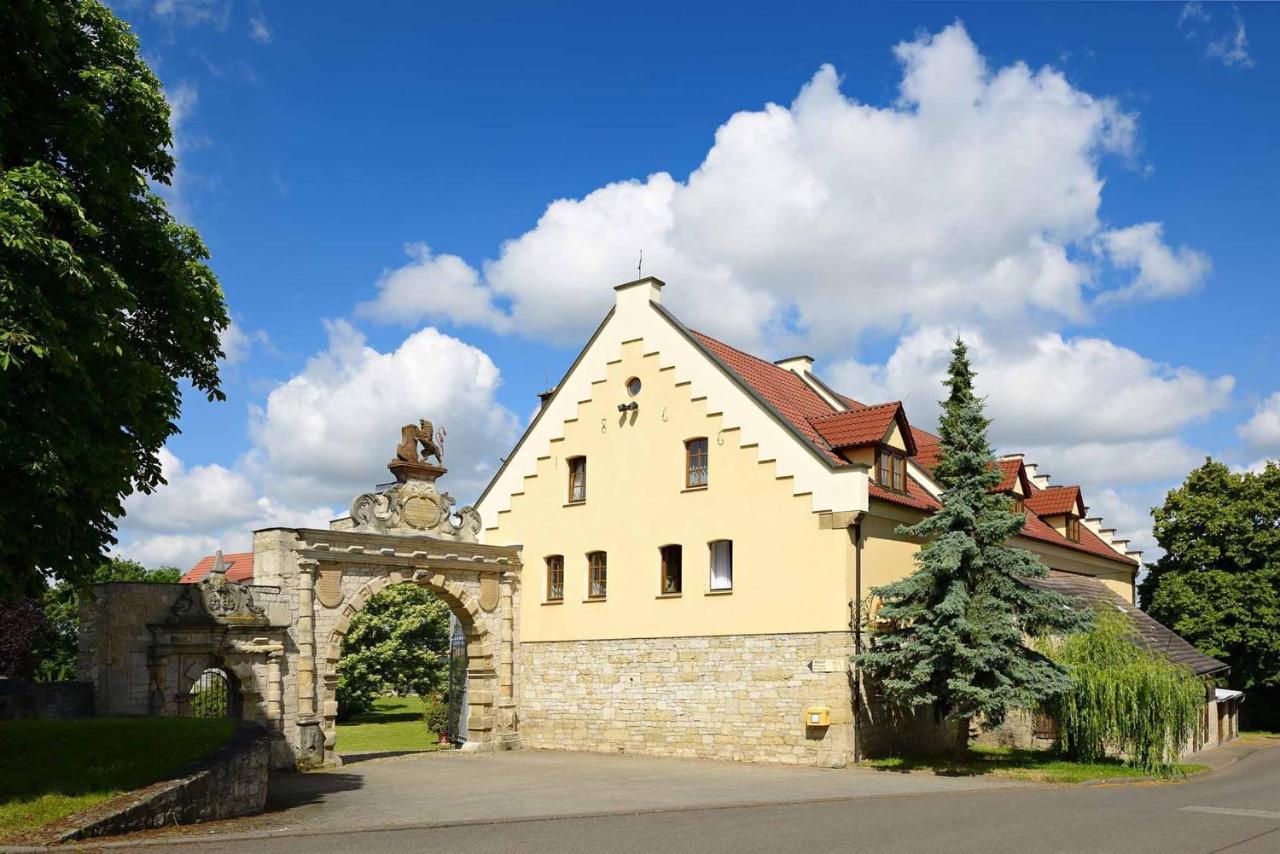 Hotel Und Restaurant Rittergut Kreipitzsch ناومبورغ المظهر الخارجي الصورة