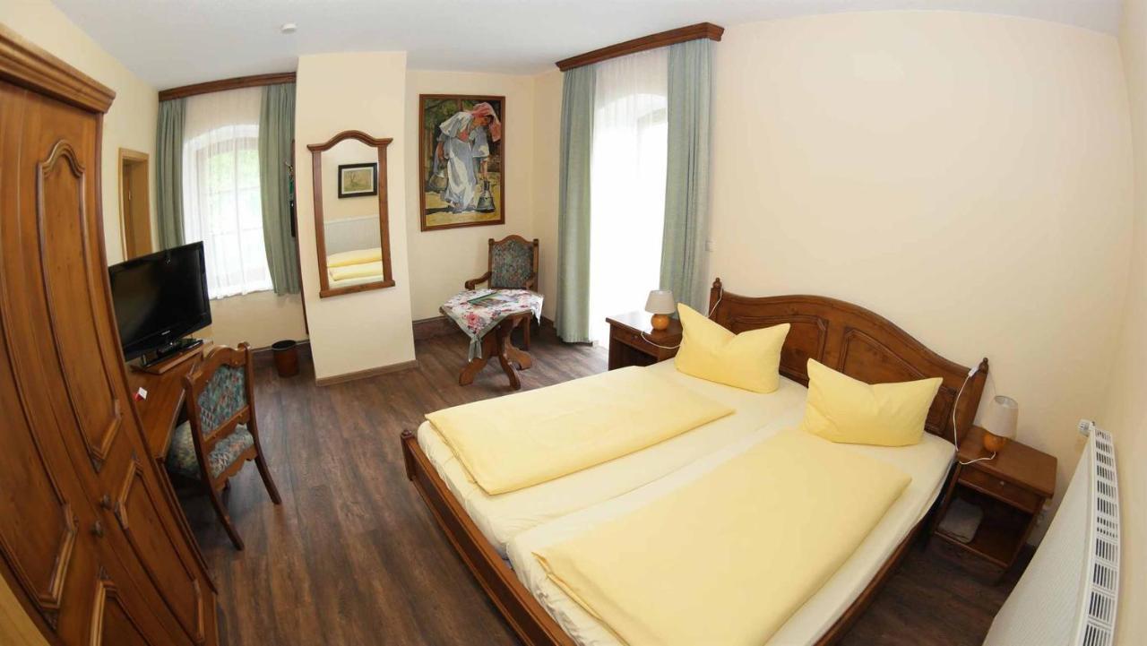 Hotel Und Restaurant Rittergut Kreipitzsch ناومبورغ المظهر الخارجي الصورة